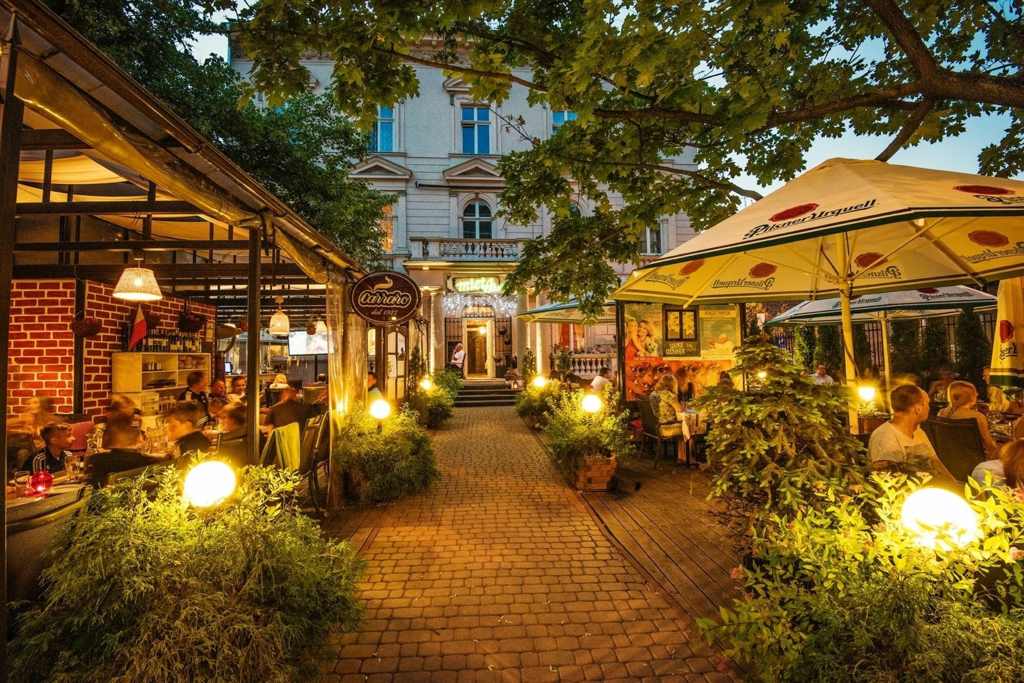 Aparthotel Dream Garden Palace à Cracovie Extérieur photo